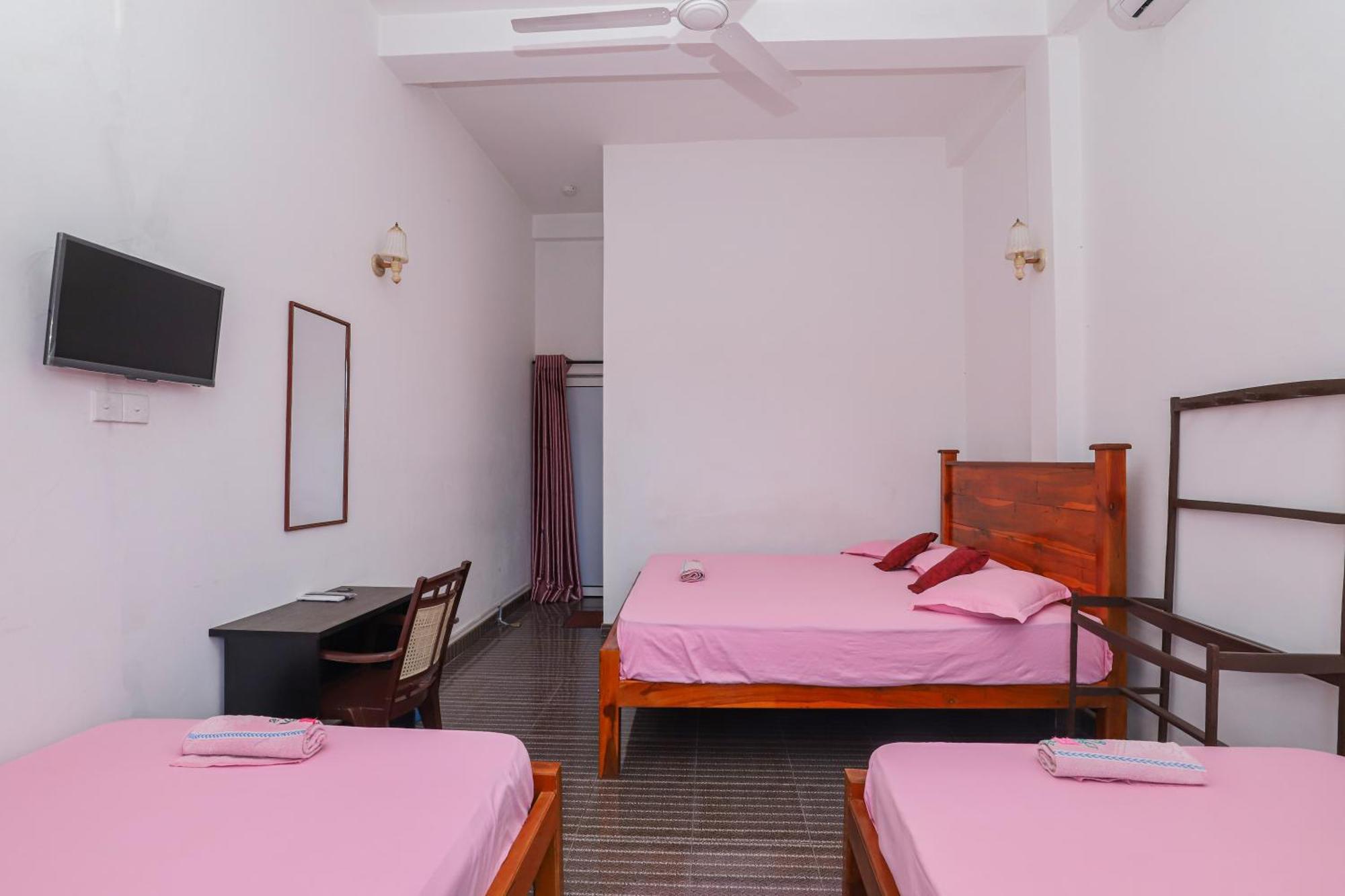 Delight Reich Hotel Пераденія Номер фото